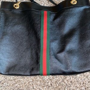 Gucci bag still in great condition only worn it three times 600